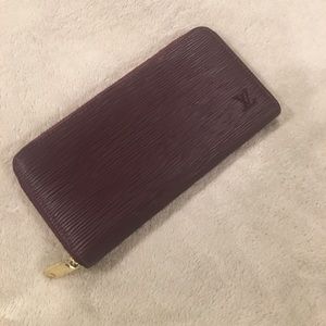 Louis Vuitton Epi Leather Zippy Wallet Vintage